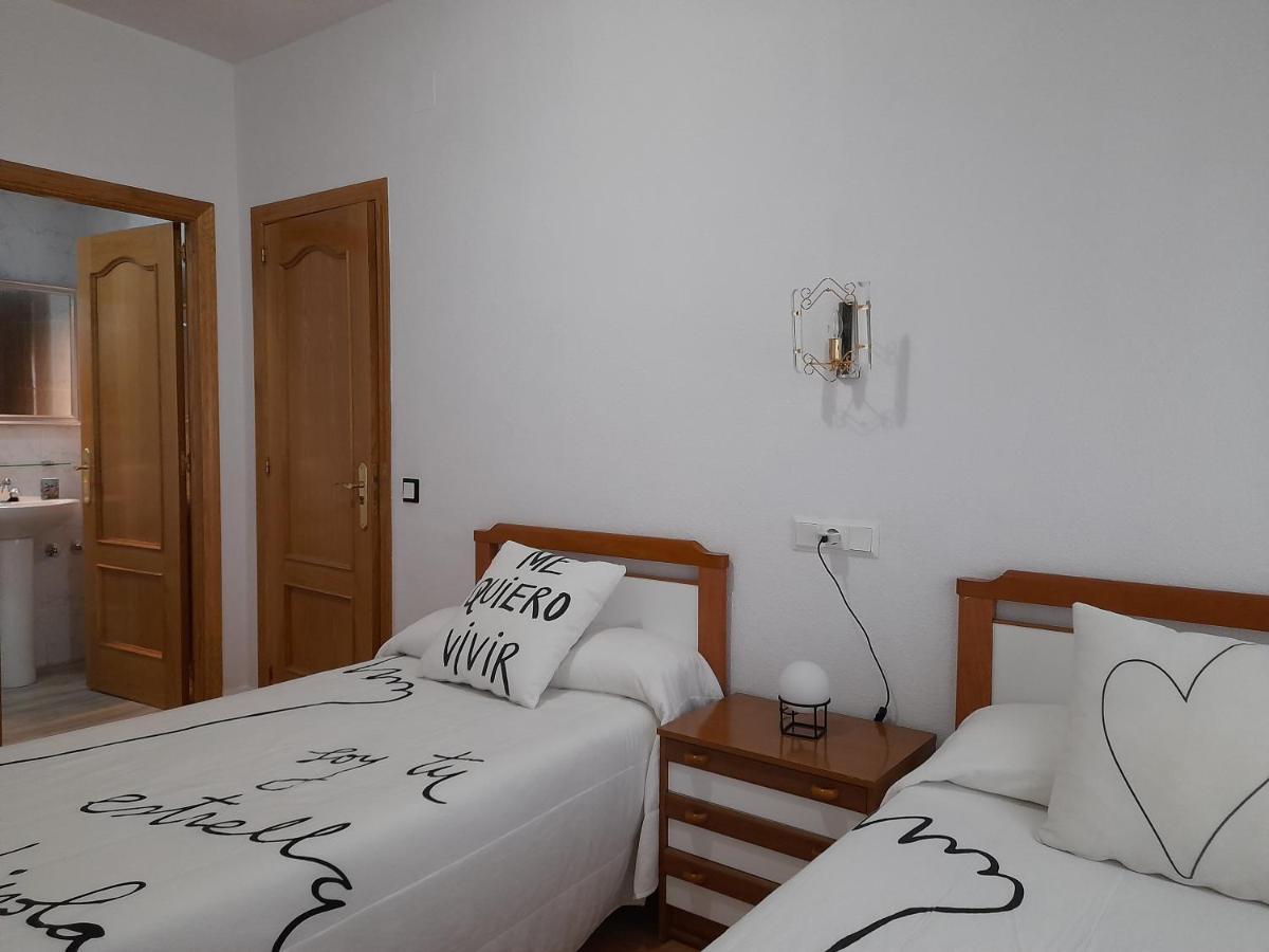 Hostal "Los Chanos El Ruso" Galende Exterior photo