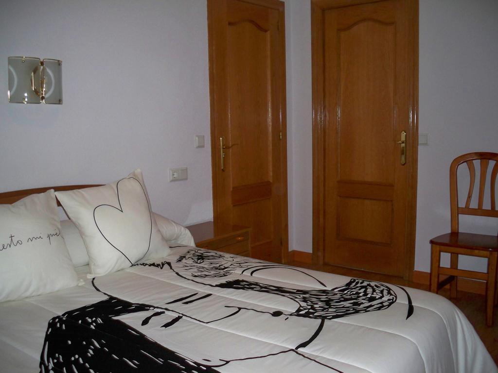 Hostal "Los Chanos El Ruso" Galende Exterior photo