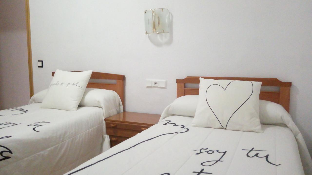 Hostal "Los Chanos El Ruso" Galende Exterior photo