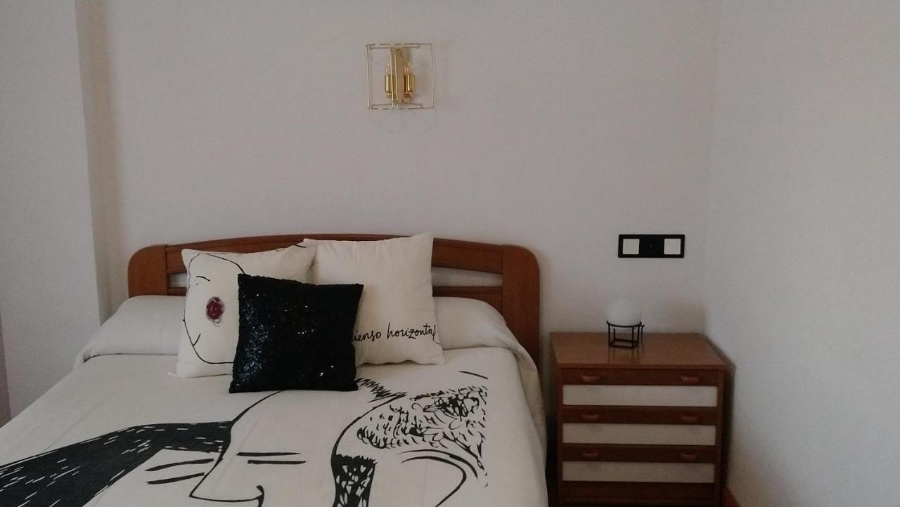 Hostal "Los Chanos El Ruso" Galende Exterior photo