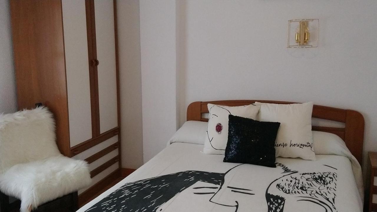 Hostal "Los Chanos El Ruso" Galende Exterior photo